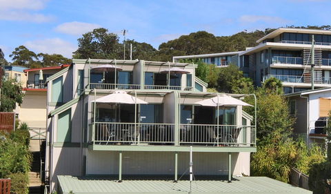 Anchorage Motel & Villas Lorne - E Caravan Parks 1