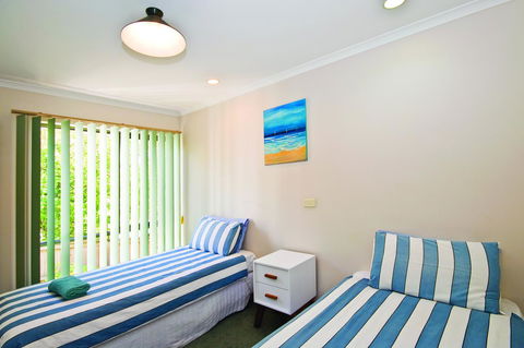 Anchorage Motel & Villas Lorne - E Caravan Parks 30