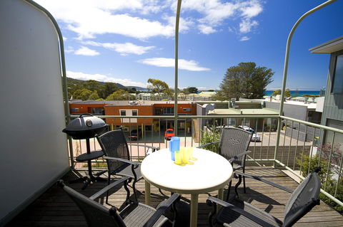 Anchorage Motel & Villas Lorne - E Caravan Parks 27