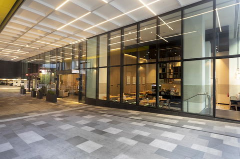 Novotel Melbourne Central - E Caravan Parks 27