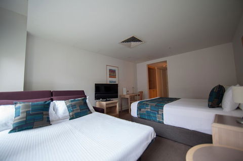 CitiClub Hotel Melbourne - E Caravan Parks 3