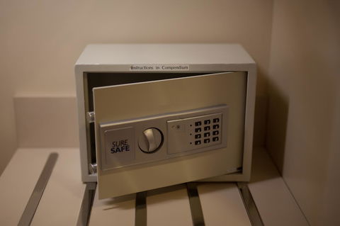 CitiClub Hotel Melbourne - E Caravan Parks 27