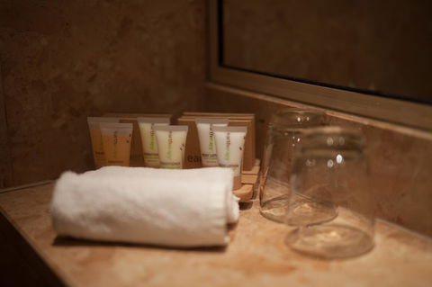 CitiClub Hotel Melbourne - E Caravan Parks 28