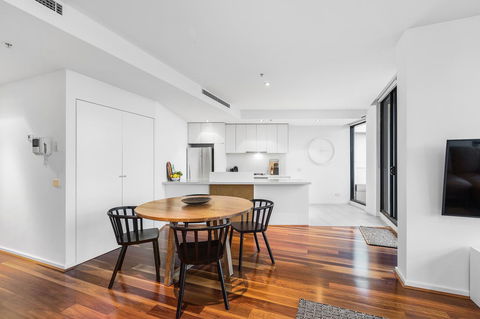 Melbourne Holiday Apartments Flinders Wharf - E Caravan Parks 30