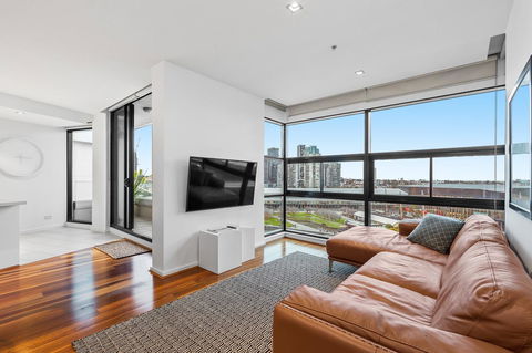Melbourne Holiday Apartments Flinders Wharf - E Caravan Parks 6