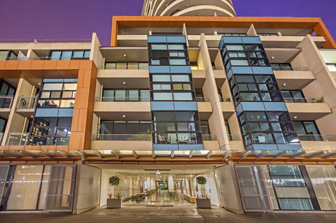 Melbourne Holiday Apartments Flinders Wharf - E Caravan Parks 0