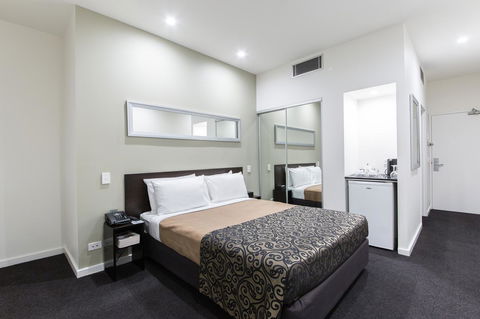 Great Southern Hotel Melbourne - E Caravan Parks 18