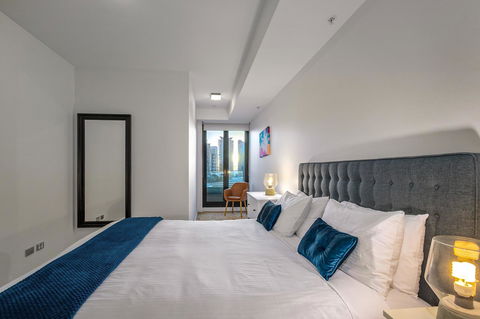 Waterfront Melbourne Apartments - E Caravan Parks 15