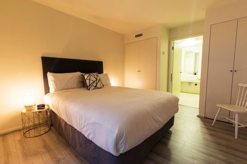 Waterfront Melbourne Apartments - E Caravan Parks 39