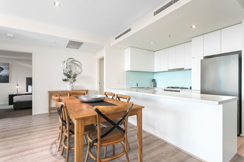 Waterfront Melbourne Apartments - E Caravan Parks 17