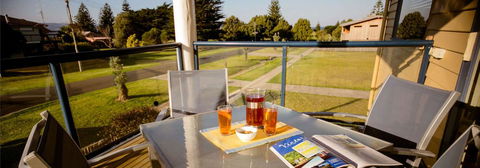 Rayville Boat Houses - E Caravan Parks 2