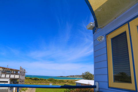 Rayville Boat Houses - E Caravan Parks 16