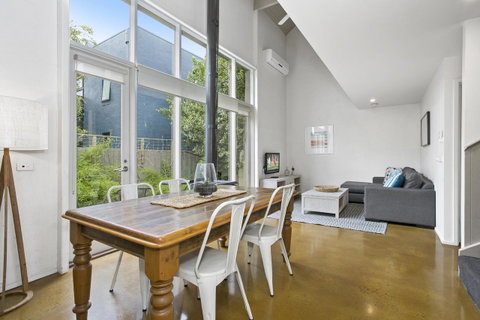 Terrace Lofts Apartments - E Caravan Parks 2
