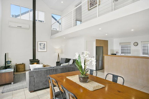 Terrace Lofts Apartments - E Caravan Parks 14
