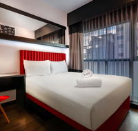 ibis Melbourne Swanston Street Hotel - E Caravan Parks