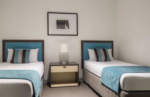 Novotel Melbourne On Collins - E Caravan Parks 3