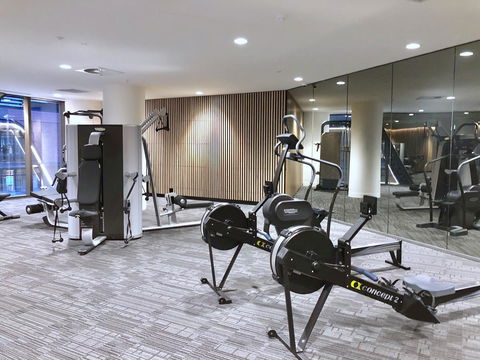 Pride Docklands Waterfront Apartment City View - E Caravan Parks 36