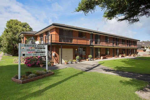 Eastern Beach Holiday Units - E Caravan Parks 0
