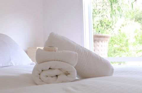 Capella Villa No. 4 - Stunning Luxury Decor Inside And Out - E Caravan Parks 13