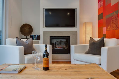 Capella Villa No. 4 - Stunning Luxury Decor Inside And Out - E Caravan Parks 2