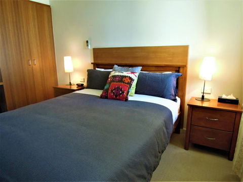 Plough Hotel - E Caravan Parks 5