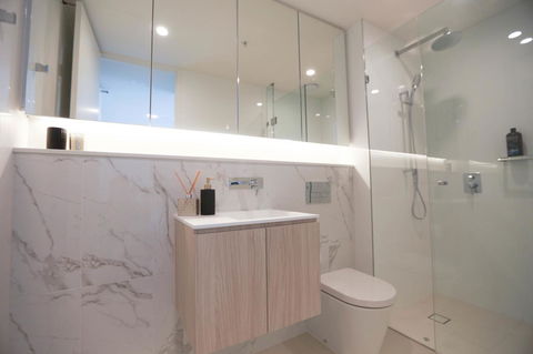 Box Hill 2 Bedroom Apt (La Maison) 02 - E Caravan Parks 4