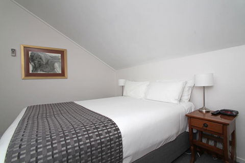 Quality Inn & Suites The Menzies - E Caravan Parks 25
