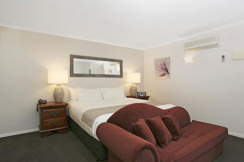 Quality Inn & Suites The Menzies - E Caravan Parks 33