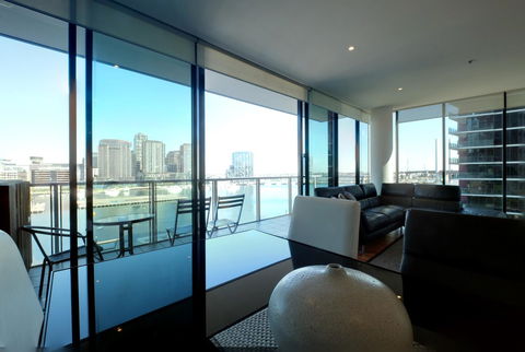 ACD Apartments - E Caravan Parks 9