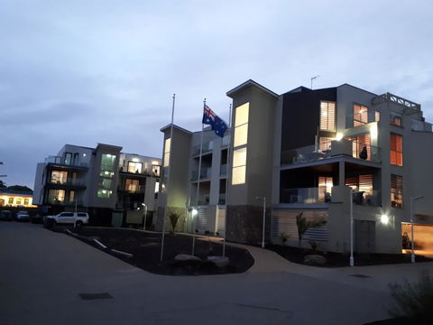Apartments In Phillip Island Towers - Block C - E Caravan Parks 15