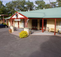 Sanctuary House Resort Motel - E Caravan Parks