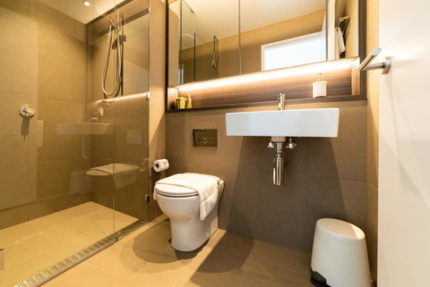 Melbourne Private Apartments - Collins Wharf Waterfront, Docklands - E Caravan Parks 43