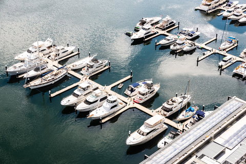 Melbourne Private Apartments - Collins Wharf Waterfront, Docklands - E Caravan Parks 40