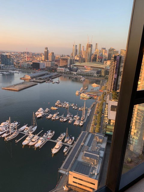 Melbourne Private Apartments - Collins Wharf Waterfront, Docklands - E Caravan Parks 10
