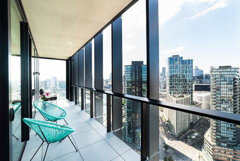 Melbourne Private Apartments - Collins Wharf Waterfront, Docklands - E Caravan Parks 7