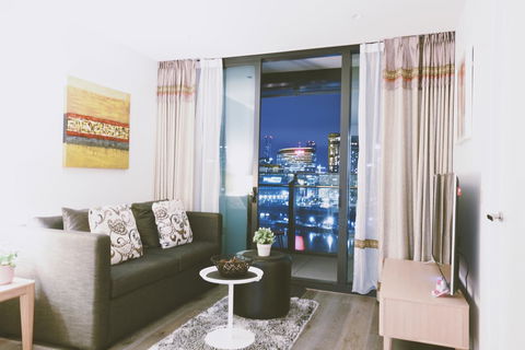 Riverside Docklands S Collection - E Caravan Parks 5