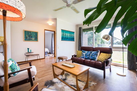 Uptown Frankston - E Caravan Parks 0