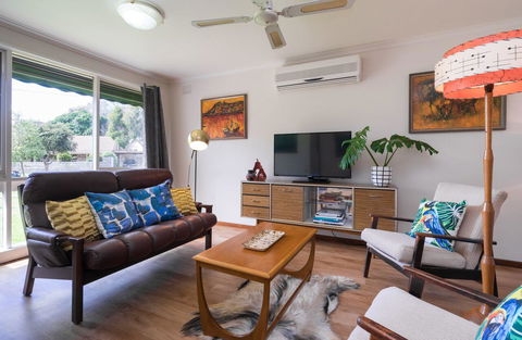 Uptown Frankston - E Caravan Parks 3