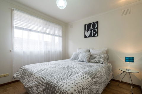 Uptown Frankston - E Caravan Parks 6