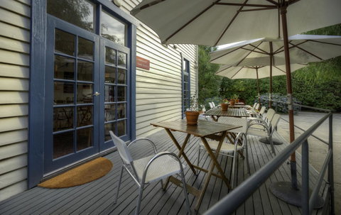 Athelstane House - E Caravan Parks 33
