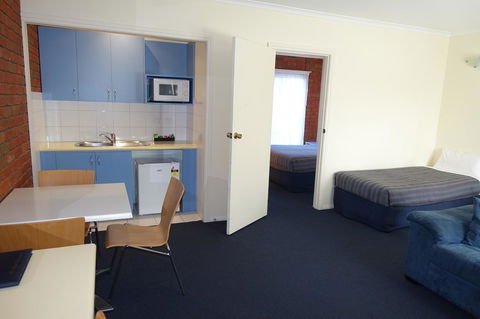Torquay Tropicana Motel - E Caravan Parks 18