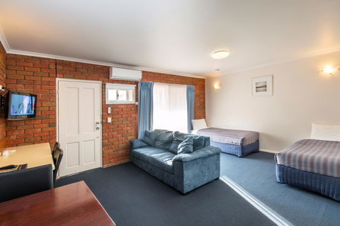 Torquay Tropicana Motel - E Caravan Parks 30