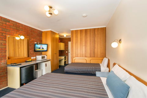 Torquay Tropicana Motel - E Caravan Parks 25