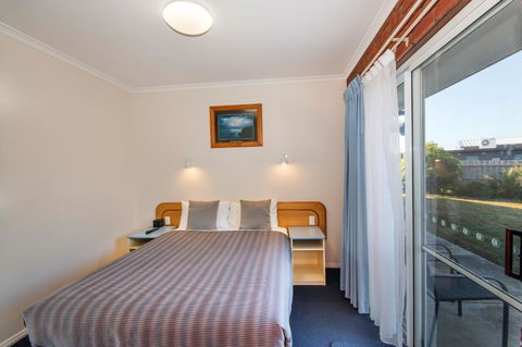 Torquay Tropicana Motel - E Caravan Parks 20