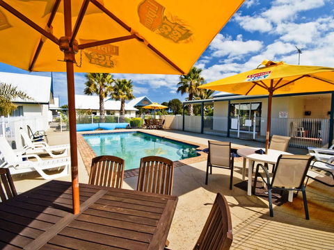 Torquay Tropicana Motel - E Caravan Parks 0