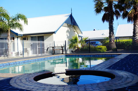 Torquay Tropicana Motel - E Caravan Parks 13