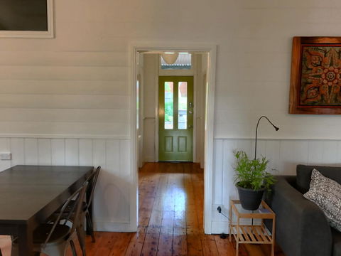 Cinta Cottage - E Caravan Parks 9