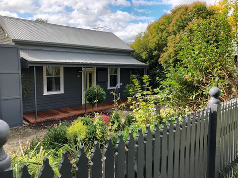 Cinta Cottage - E Caravan Parks 2