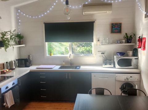Cinta Cottage - E Caravan Parks 4