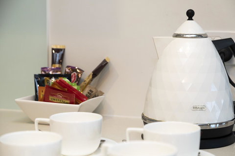 Signature Waterfront Apartments - E Caravan Parks 8